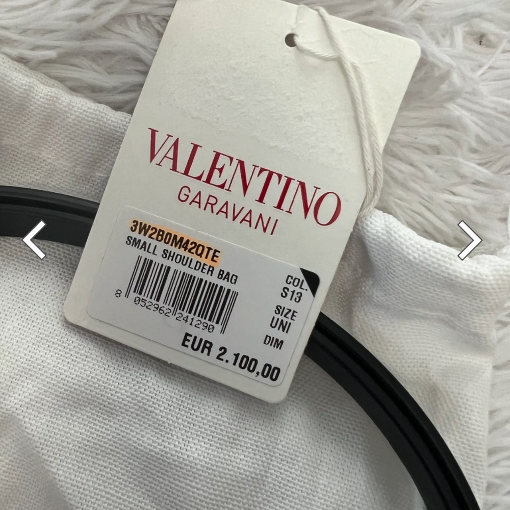 VALENTINO GARAVANI Mirror Calfskin Small Rockstud23 Shoulder Bag in Silver - Picture 7 of 8